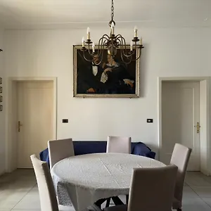 Apartment Venetian Mood: Secret Garden
