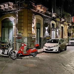 https://tanias-house.sicilyhotelsitaly.net