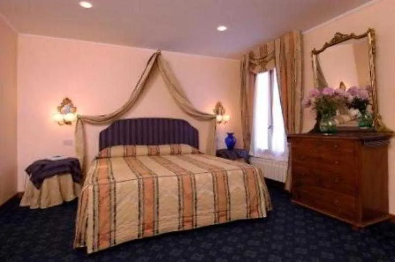Hotel San Zulian Venice