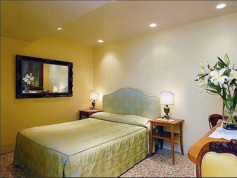 Hotel San Zulian Venice