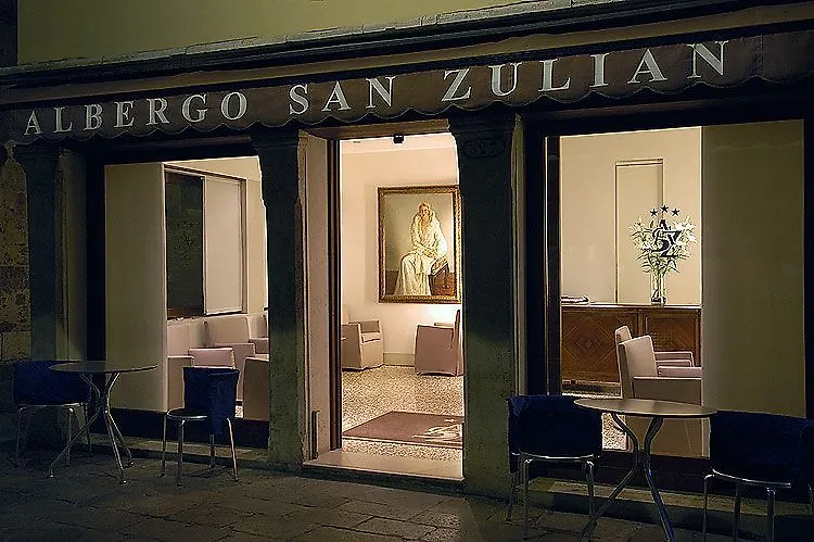 Hotel San Zulian Venice 3*,