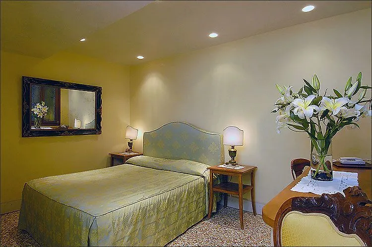 Hotel San Zulian Venice Italy